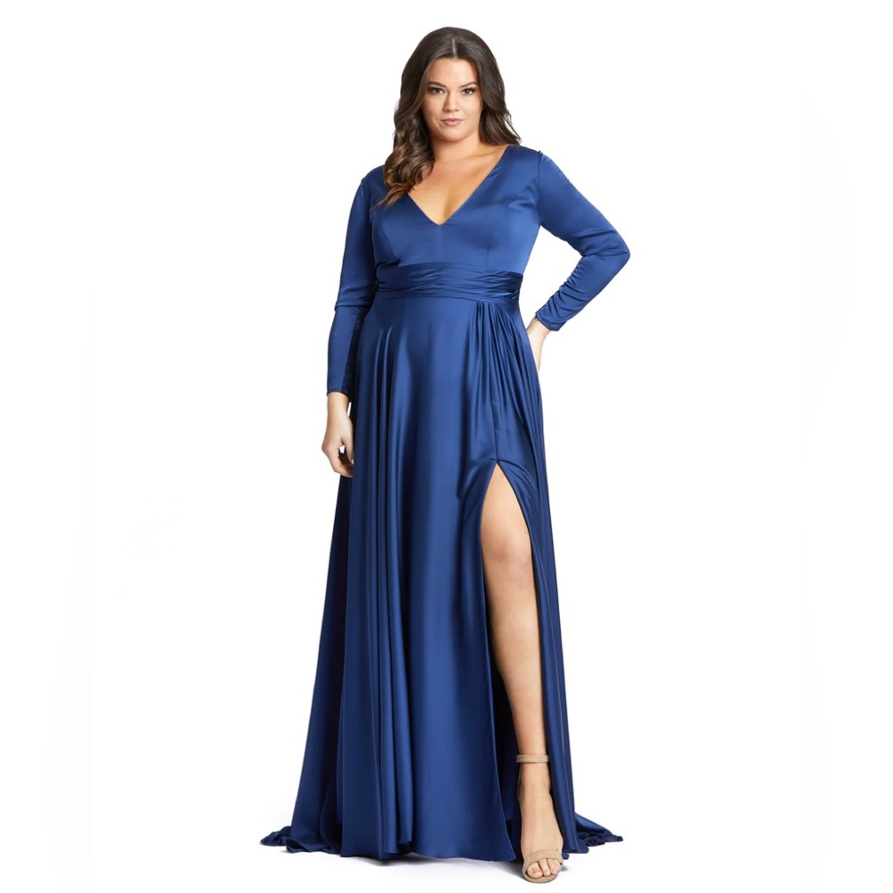 Mac Duggal‎ Classic Satin Long Sleeve Gown-NWT